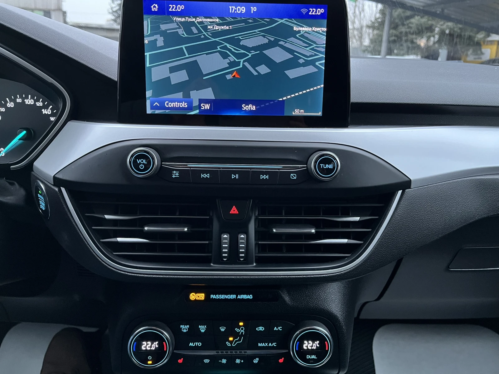 Ford Focus SW 1.0 EcoBoost 125 HP Automatic | Mobile.bg � ����������� 13