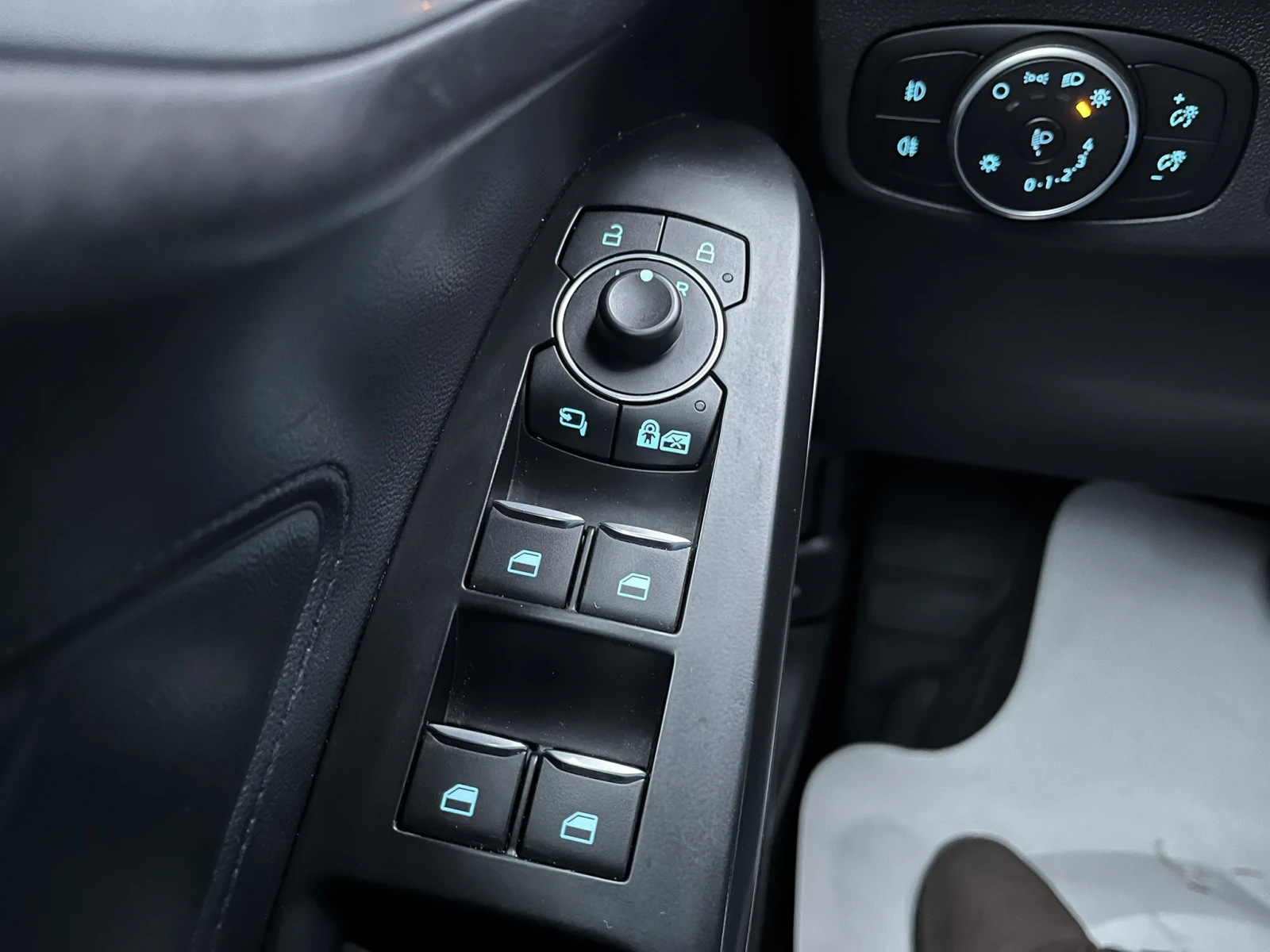 Ford Focus SW 1.0 EcoBoost 125 HP Automatic | Mobile.bg � ����������� 16