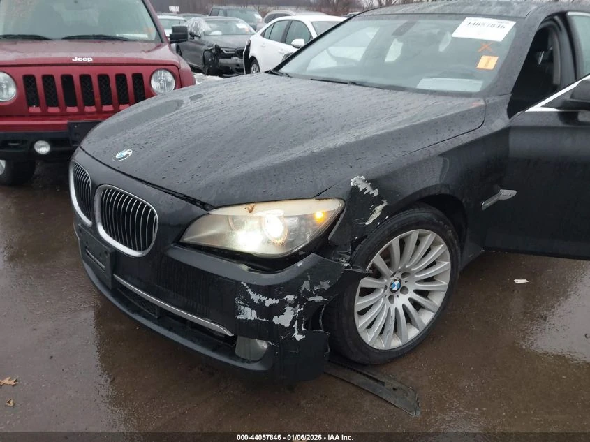 BMW 750 4.4l Li xDrive - изображение 6