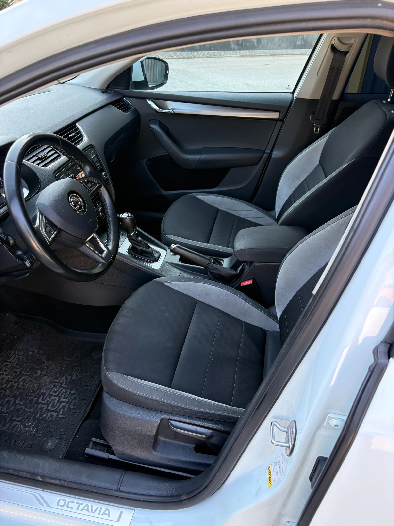 Skoda Octavia 2.0 TDI 184 PS , снимка 6 - Автомобили и джипове - 53866457