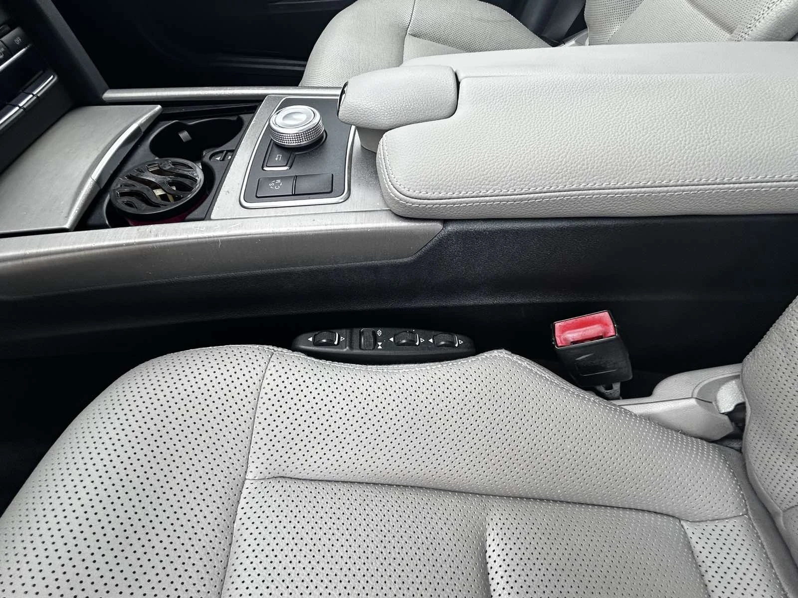 Mercedes-Benz E 350 4 Matik AMG optic, снимка 10 - Автомобили и джипове - 54086939