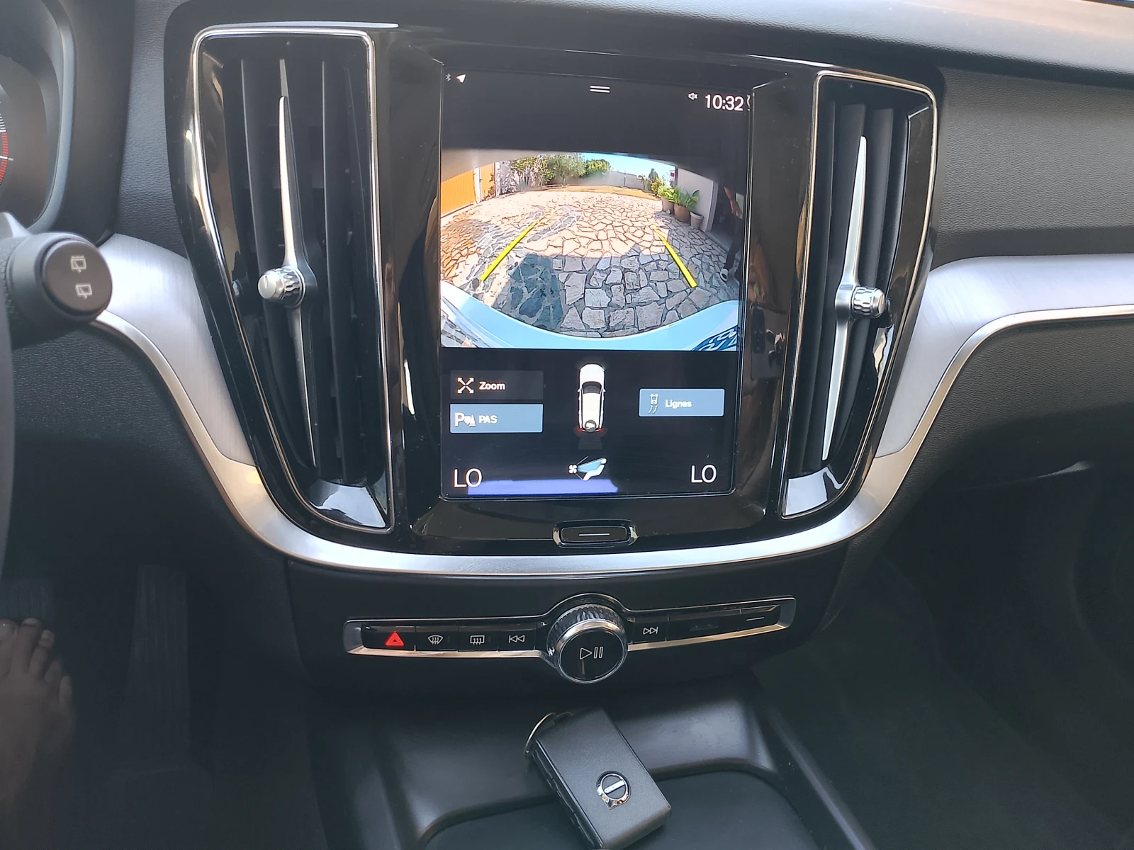 Volvo V60 Mild Hibrid, снимка 16 - Автомобили и джипове - 54188440