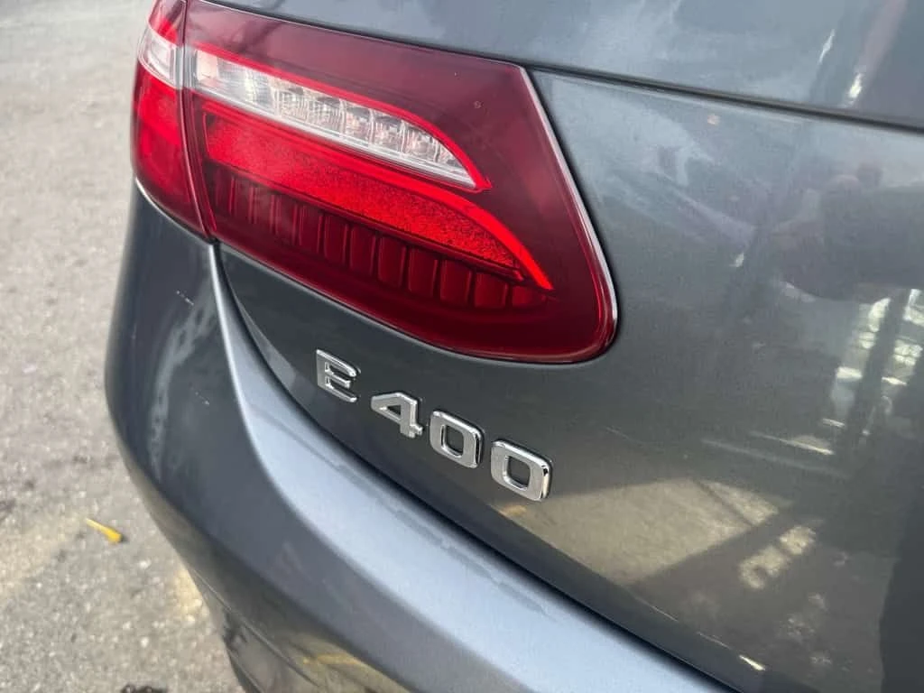 Mercedes-Benz E 400 * 4MATIC Cabriolet, Camera, Leather, Lane Assi * C, снимка 11 - Автомобили и джипове - 54247136