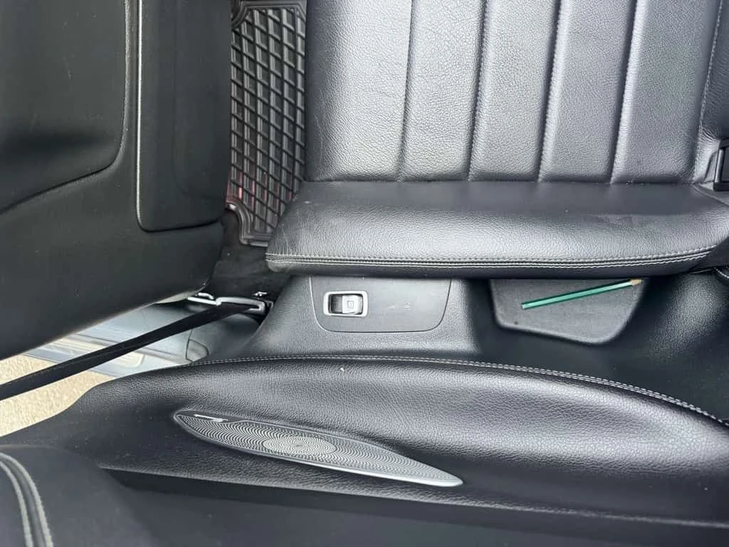 Mercedes-Benz E 400 * 4MATIC Cabriolet, Camera, Leather, Lane Assi * C, снимка 16 - Автомобили и джипове - 54247136