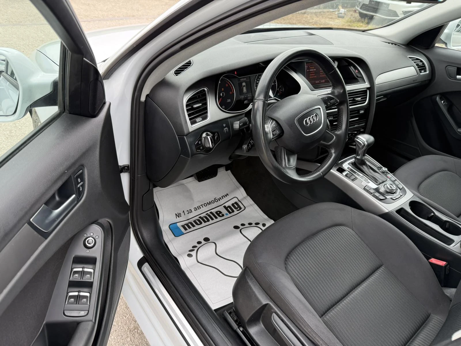 Audi A4 2.0TDI AVTOMAT FaceLift, снимка 9 - Автомобили и джипове - 54470521