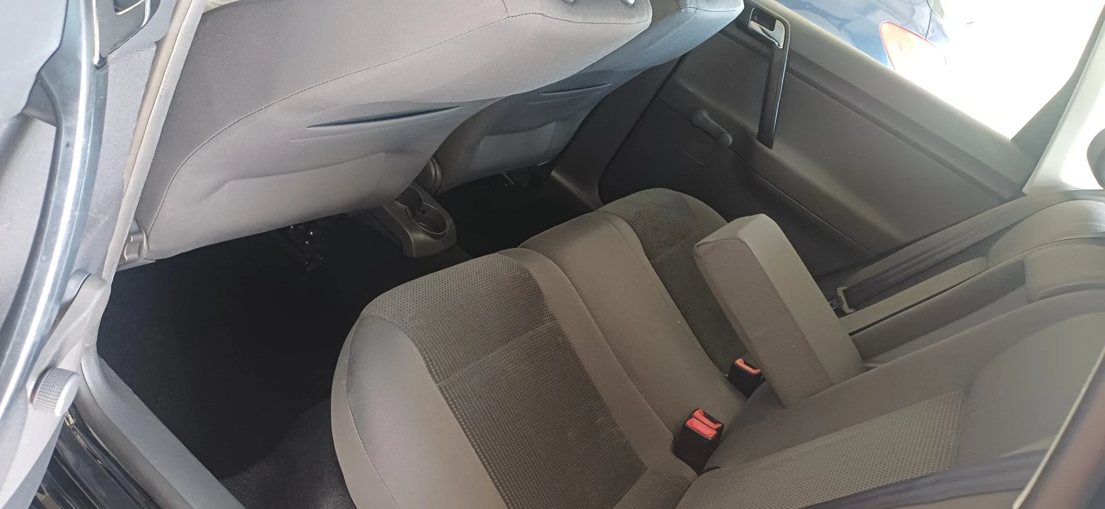 VW Polo 1.4 БЕНЗИН, снимка 13 - Автомобили и джипове - 54692679