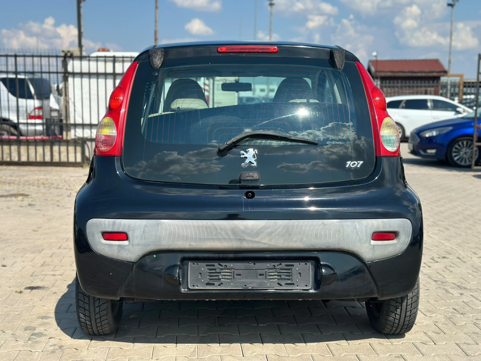 Peugeot 107 / 1.0I / SWEET YEARS EDITION /, снимка 4 - Автомобили и джипове - 55061974