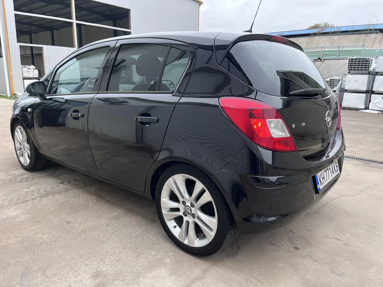 Opel Corsa, снимка 3 - Автомобили и джипове - 55263539