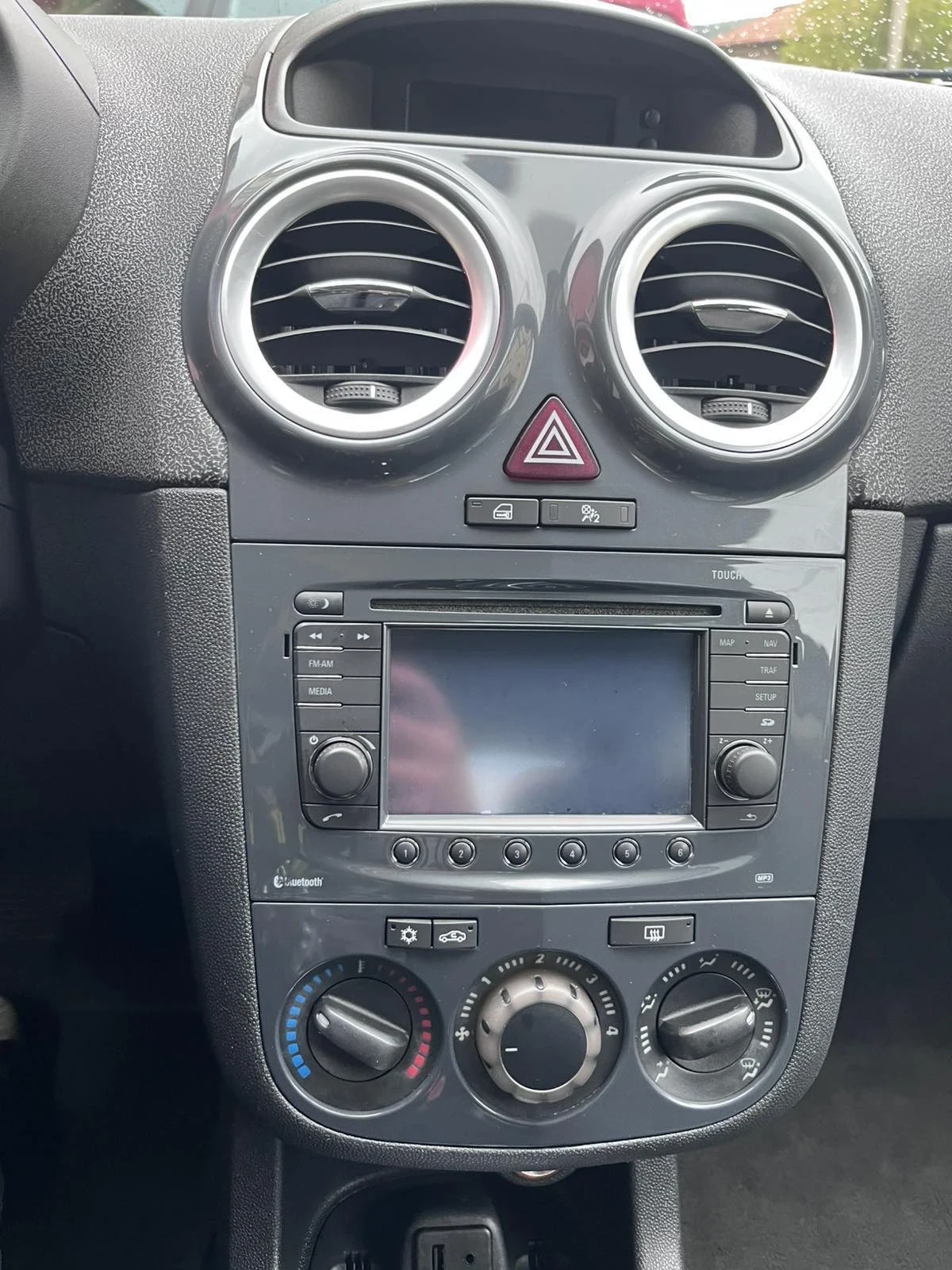 Opel Corsa, снимка 11 - Автомобили и джипове - 55263539