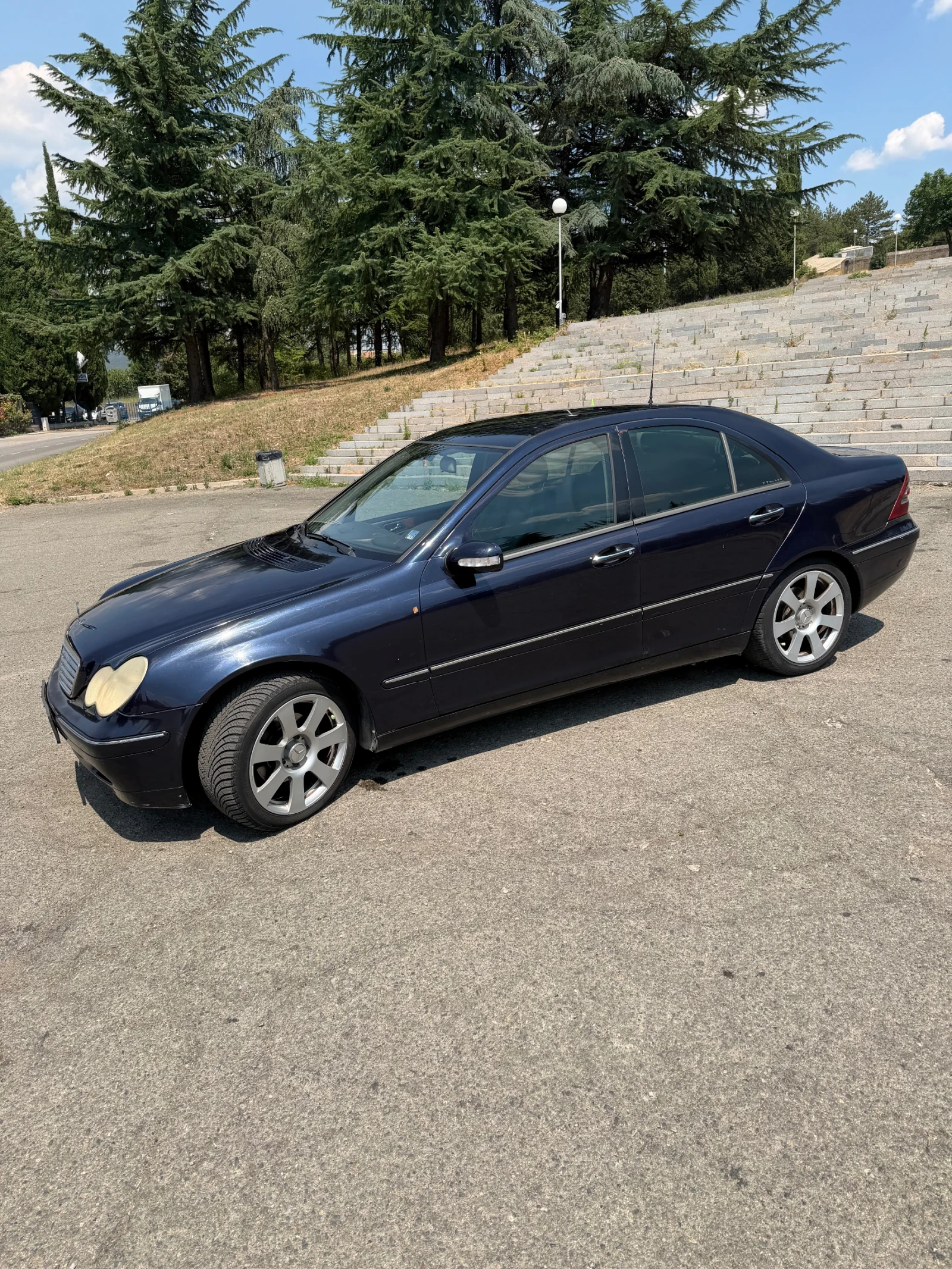 Mercedes-Benz C 220, снимка 7 - Автомобили и джипове - 55382741