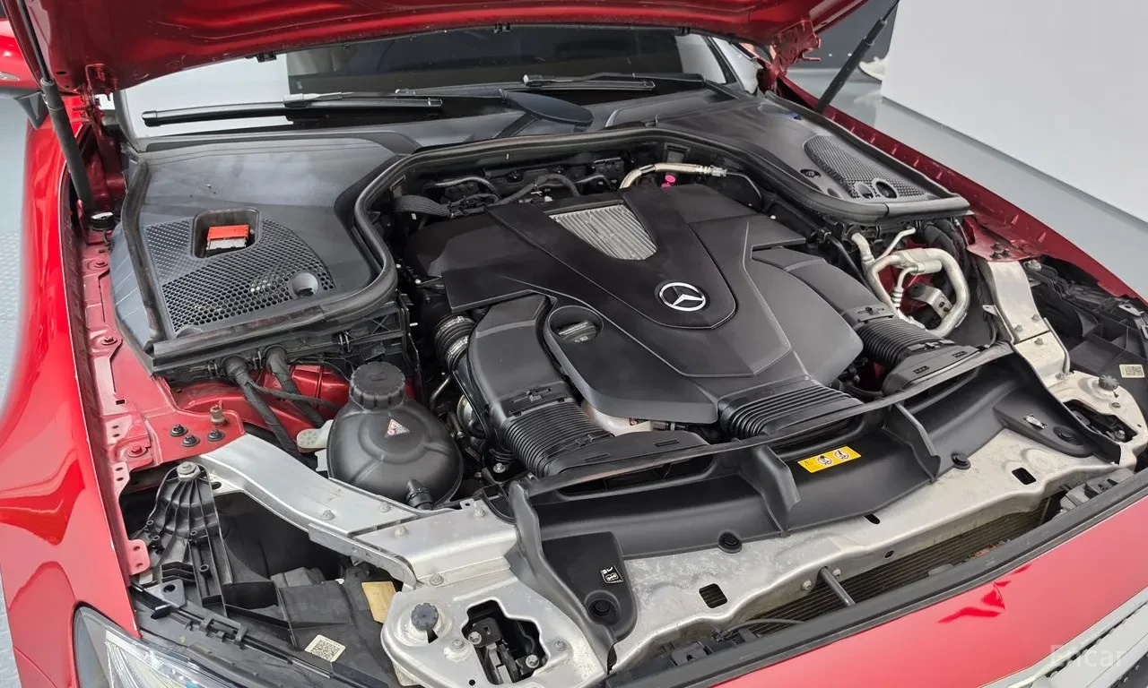Mercedes-Benz E 400 4 MATIC /BURMESTER /360 КАМЕРИ /ОБДУХВАНЕ /HEAD UP, снимка 17 - Автомобили и джипове - 55654383