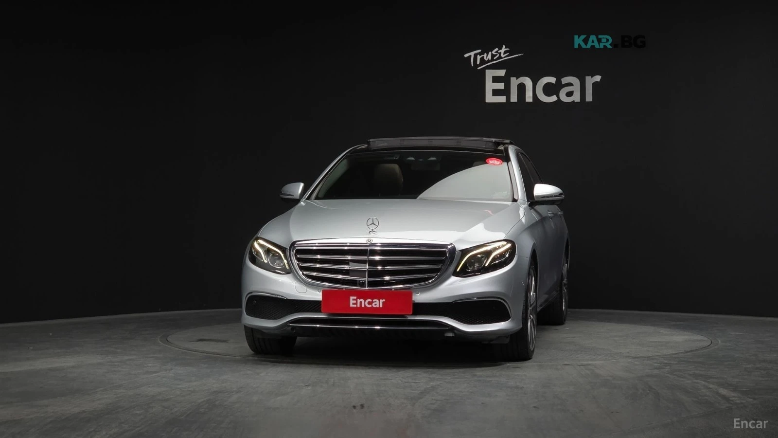 Mercedes-Benz E 400 4MATIC EXCLUSIVE* HUD* КОЖА* ОБДУХ* НАВИ* ПАНО, снимка 3 - Автомобили и джипове - 55944673
