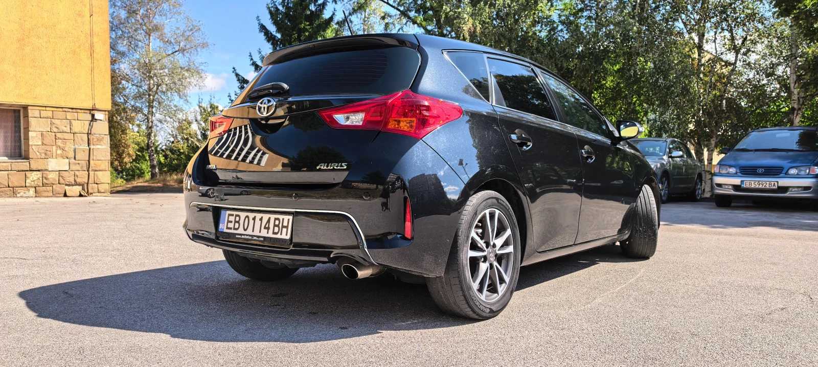 Toyota Auris, снимка 3 - Автомобили и джипове - 56053279