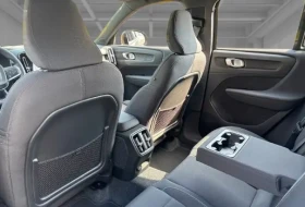 Volvo XC40 Recharge AWD = Plus = Гаранция, снимка 13