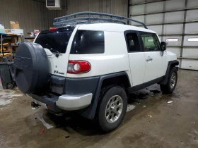 Toyota Fj cruiser * Възможност за Лизинг* , снимка 3 - Автомобили и джипове - 53626265