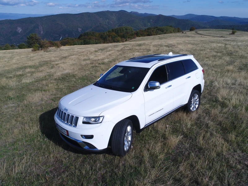 Jeep Grand cherokee Summit, снимка 16 - Автомобили и джипове - 49008121