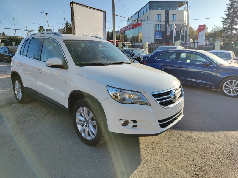 VW Tiguan, снимка 8 - Автомобили и джипове - 47880014