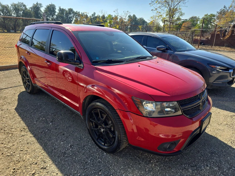 Dodge Journey R/T* Подгрев* Камера* Keyless* , снимка 3 - Автомобили и джипове - 48084900