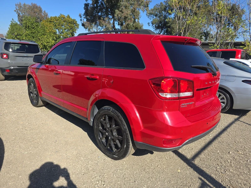 Dodge Journey R/T* Подгрев* Камера* Keyless* , снимка 4 - Автомобили и джипове - 48084900