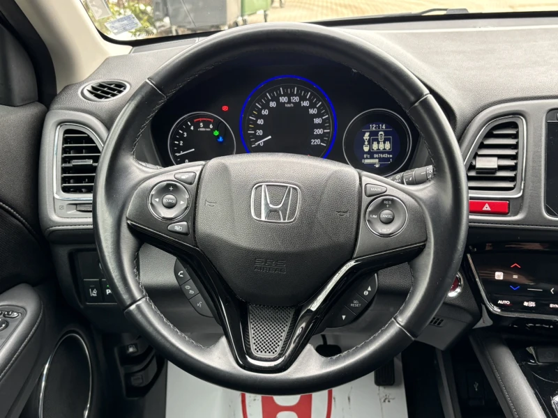 Honda Hr-v 1. 6 i-DTEC Executive MT, снимка 9 - Автомобили и джипове - 48701017