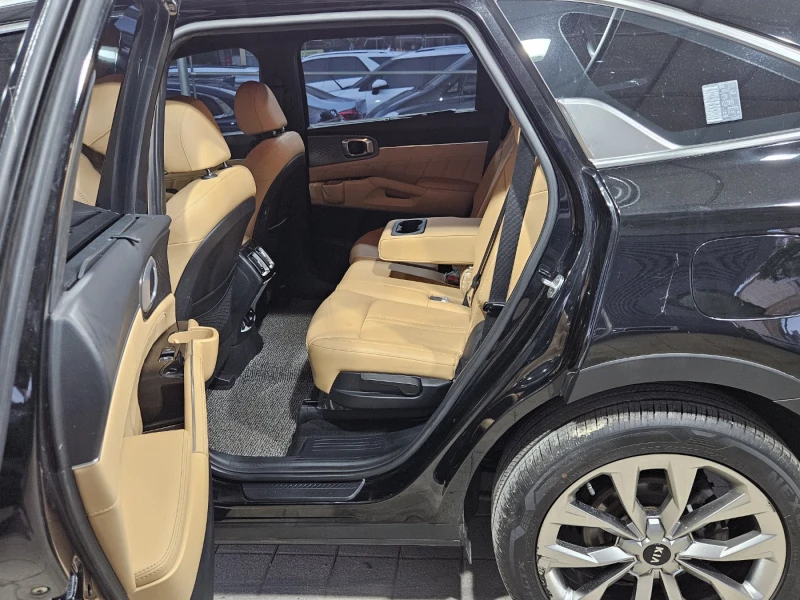 Kia Sorento 100%реални километри, Гаранция, Осигурена поддръжк, снимка 16 - Автомобили и джипове - 51415494