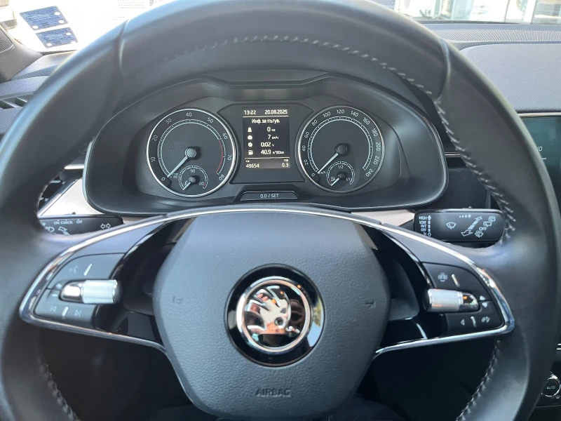 Skoda Kamiq 1.0 TSI, снимка 8 - Автомобили и джипове - 51429665