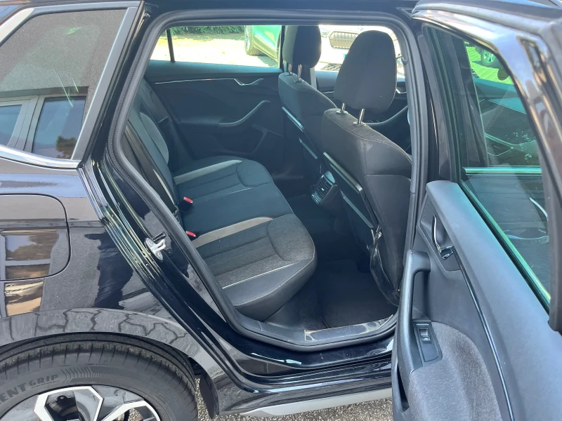 Skoda Kamiq 1.0 TSI, снимка 11 - Автомобили и джипове - 51429665