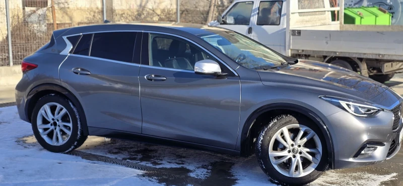 Infiniti Q30 1.5 Diesel Premium , снимка 3 - Автомобили и джипове - 52949929