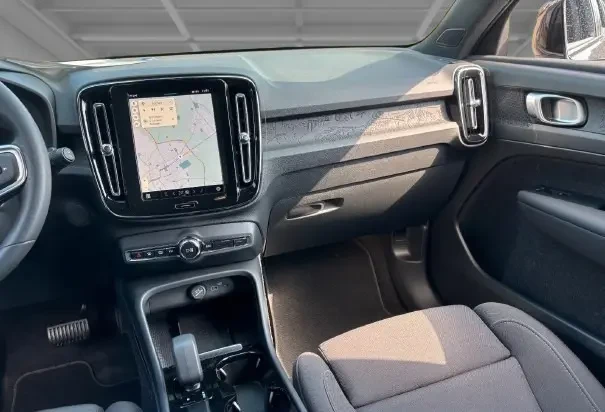 Volvo XC40 Recharge AWD = Plus = Гаранция, снимка 9 - Автомобили и джипове - 54621194