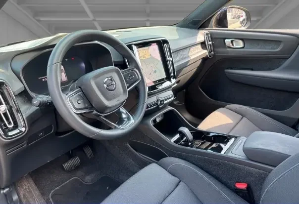 Volvo XC40 Recharge AWD = Plus = Гаранция, снимка 7 - Автомобили и джипове - 54621194