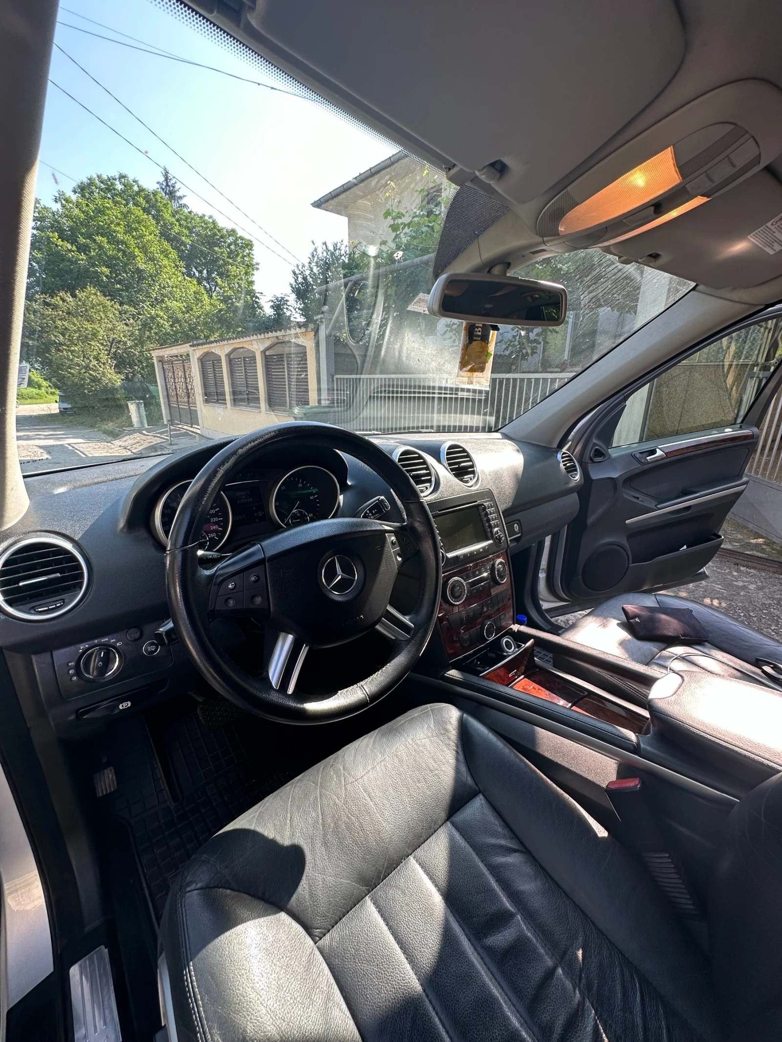 Mercedes-Benz ML 320  - изображение 6