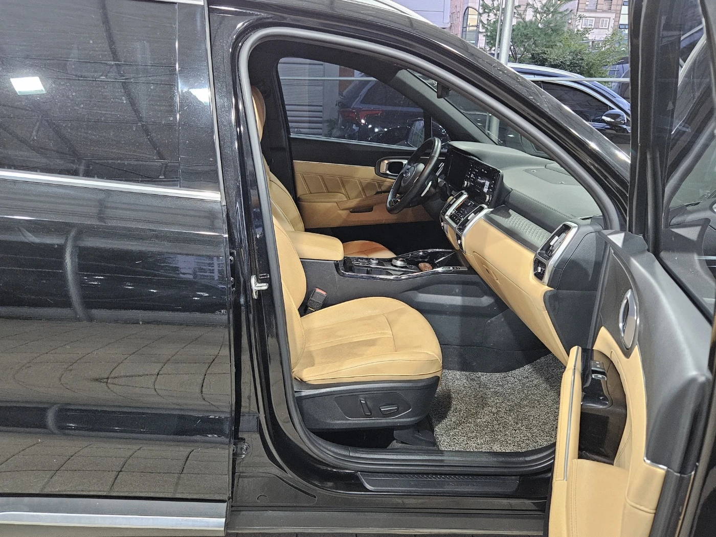 Kia Sorento 100%реални километри, Гаранция, Осигурена поддръжк - изображение 7