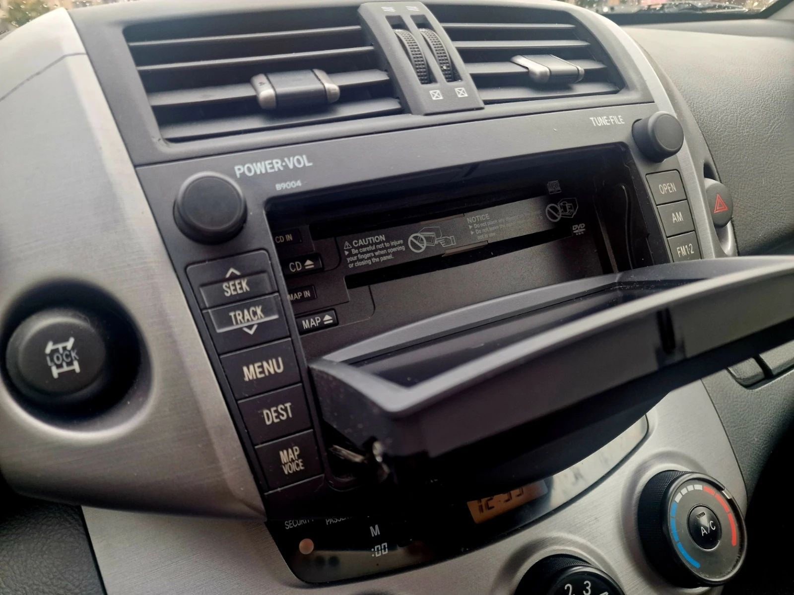 Toyota Rav4 2.2D4D 136кс 4Х4  - изображение 8