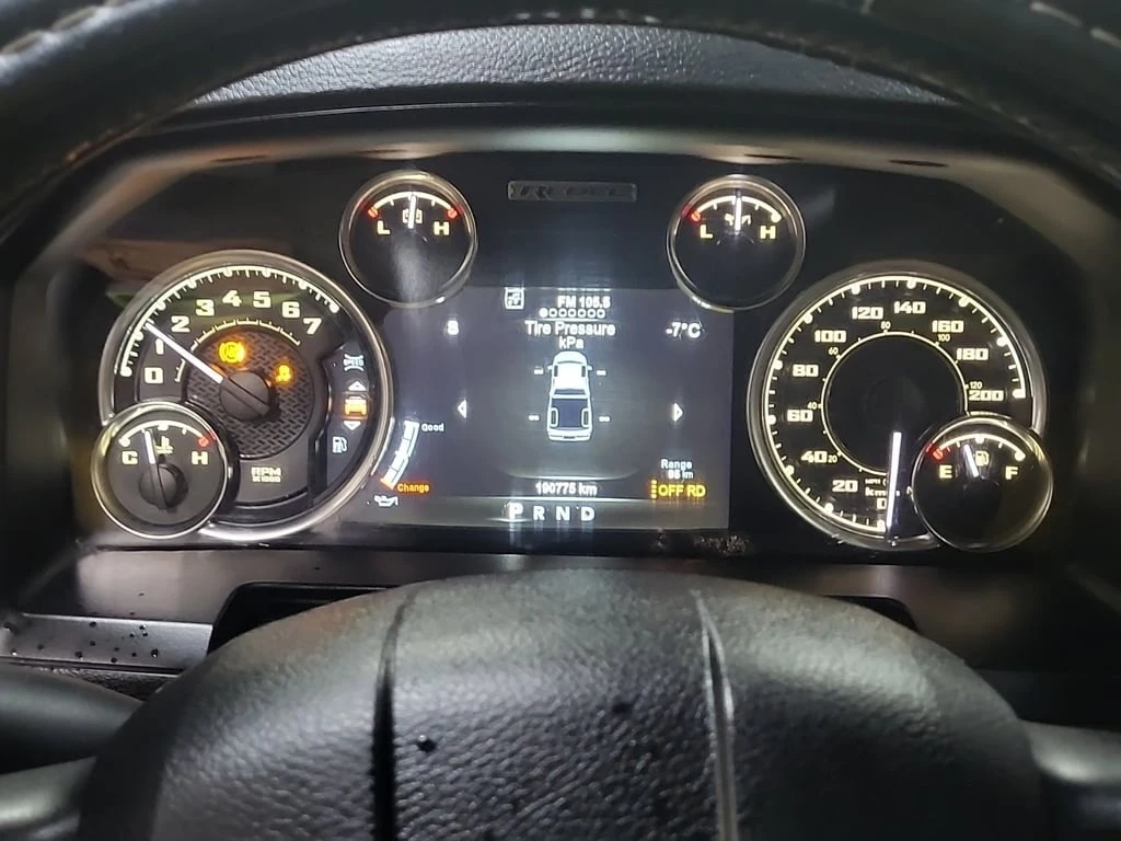 Dodge RAM 1500 * REBEL CREW CAB SHORT BED * CARFAX * ��� �������� | Mobile.bg � ����������� 9