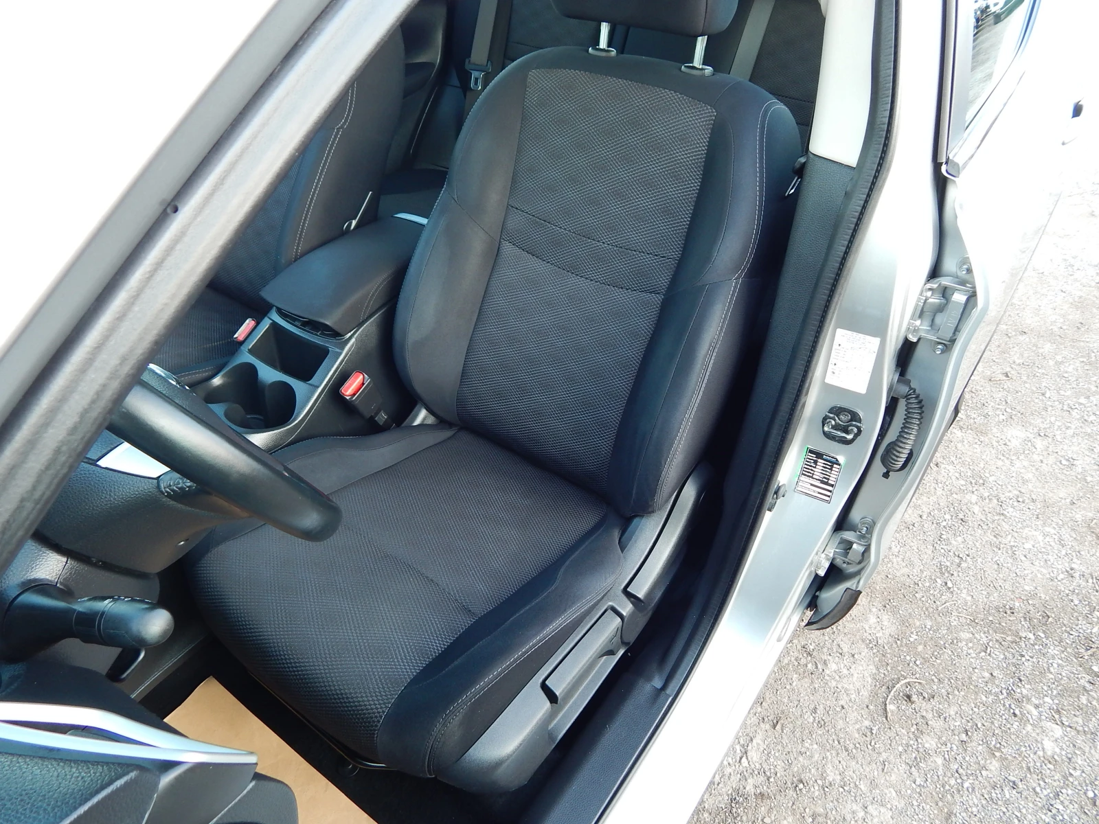 Nissan Qashqai 1.6DCI* 164000km.* СЕРВИЗНИ ДОКУМЕНТИ* , снимка 11 - Автомобили и джипове - 53747531