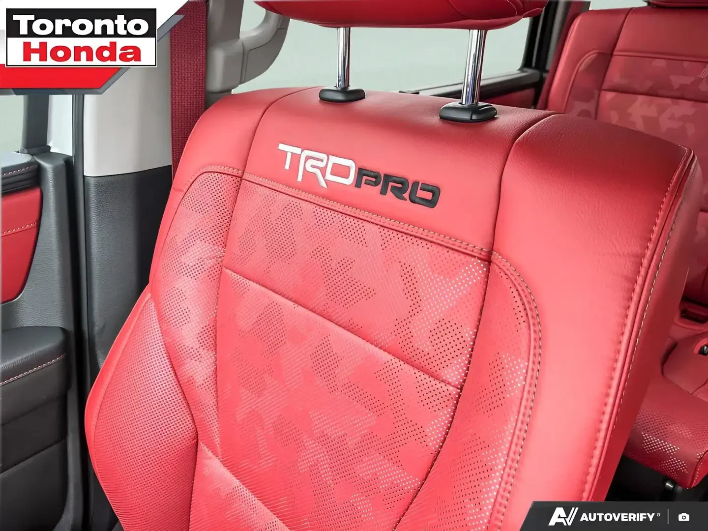 Toyota Sequoia TRD PRO, снимка 14 - Автомобили и джипове - 53986328