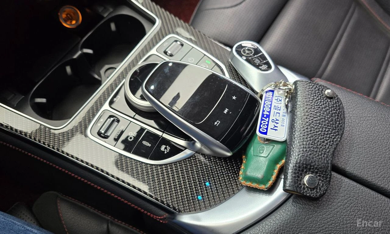 Mercedes-Benz GLC 43 AMG 4MATIC* BURMESTER* 360 CAM* HEAD-UP* CARBON* , снимка 14 - Автомобили и джипове - 54807877