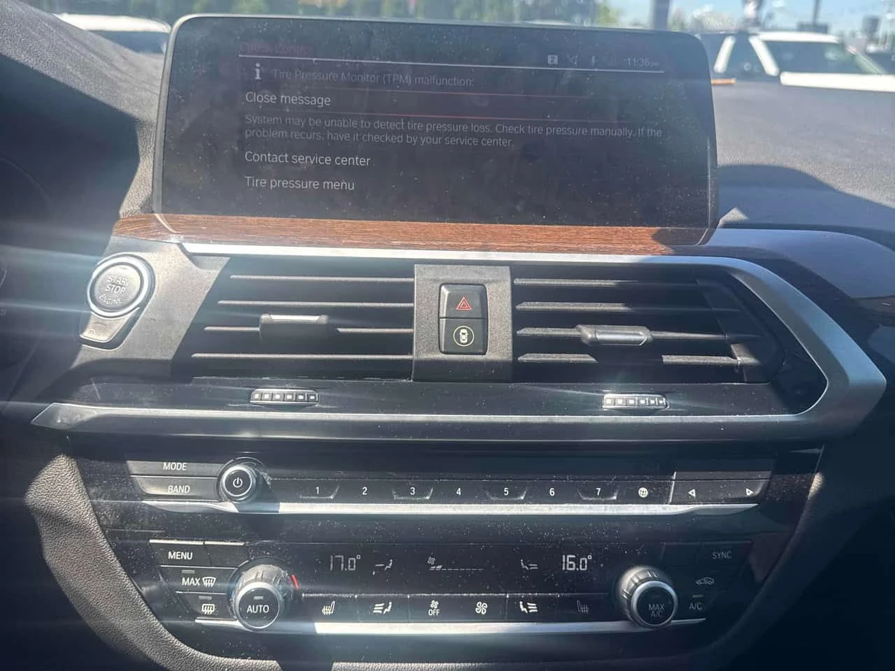 BMW X3 * xDrive30i * ПОДГРЕВ* ПАНОРАМА* , снимка 9 - Автомобили и джипове - 54914134