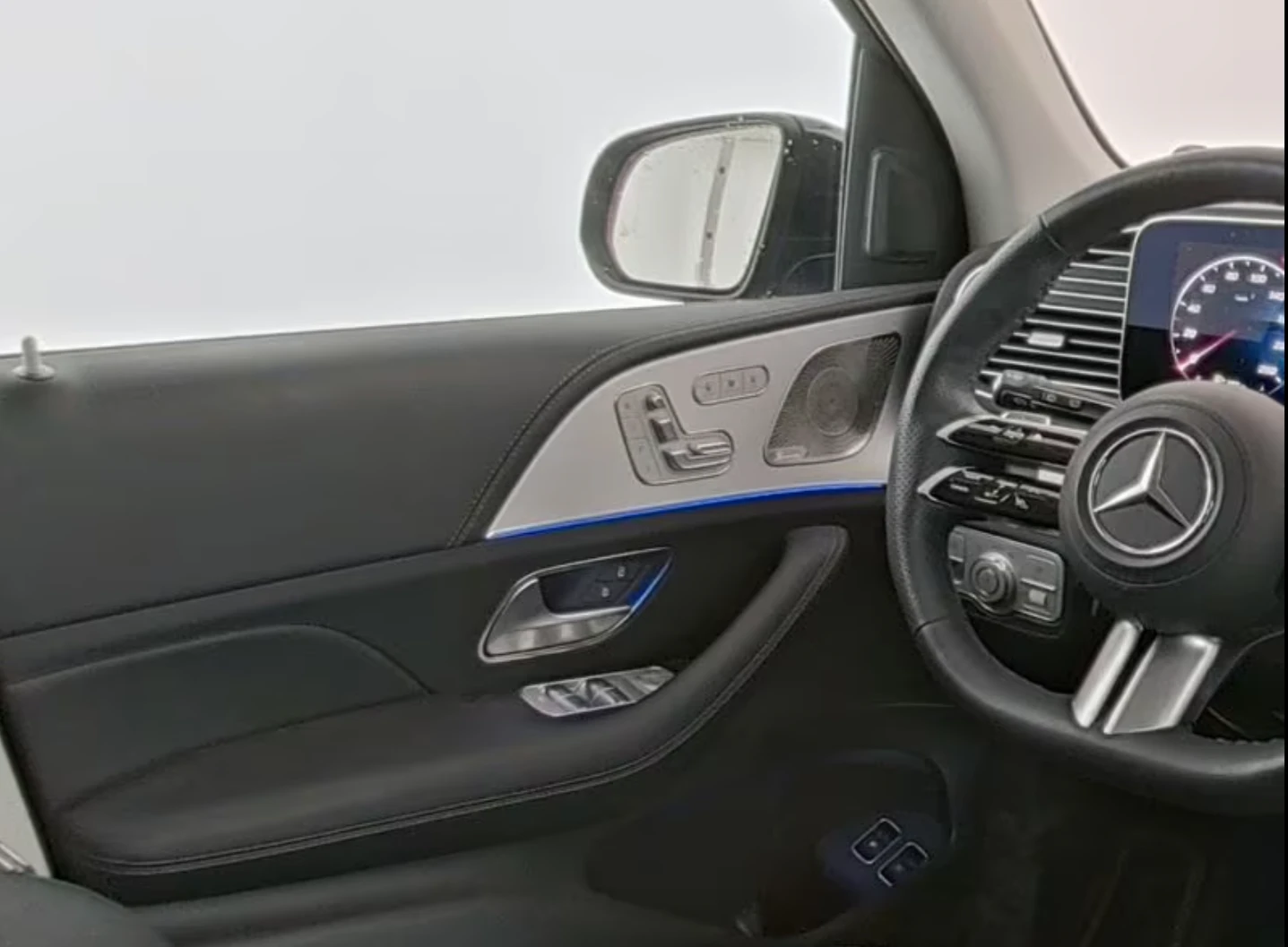 Mercedes-Benz GLE 400 e* 4M* AMG* PANO* 360* ВЕНТИЛАЦИЯ* МАСАЖ* BURMESTE, снимка 9 - Автомобили и джипове - 54942476