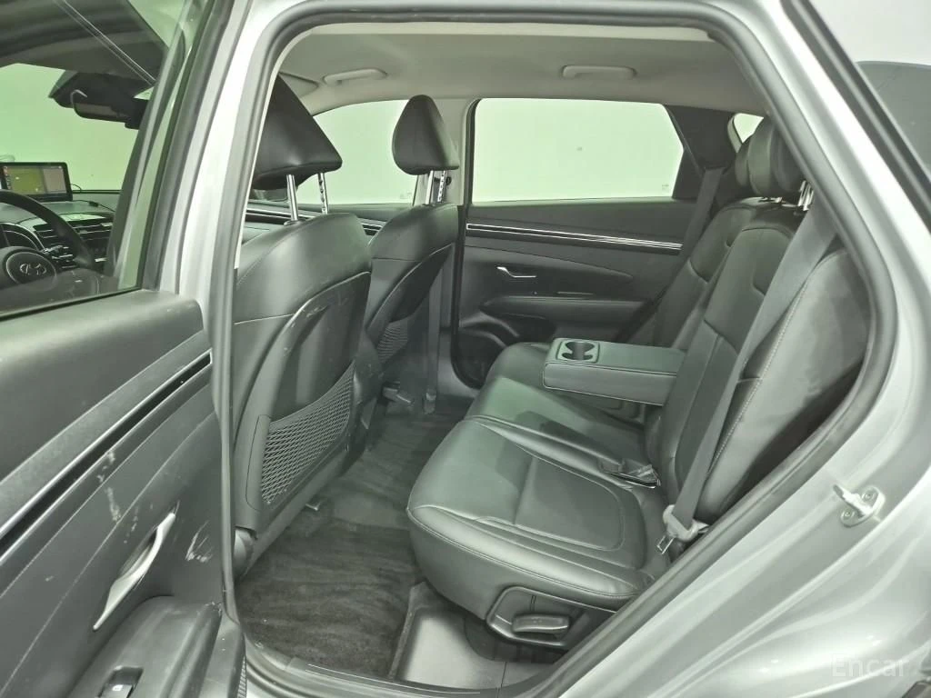 Hyundai Tucson 2.0D Modern 4x4* ПОДГРЕВ* КАМЕРА* КРАЙНА ЦЕНА* , снимка 12 - Автомобили и джипове - 55219185