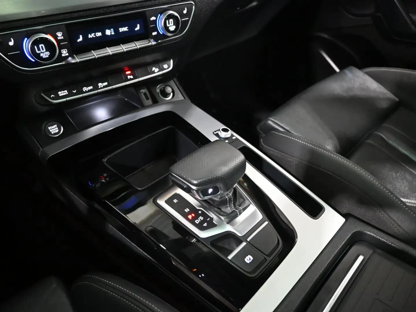 Audi Q5 PROGRESSIV S LINE ЦЕНА ДО БЪЛГАРИЯ АВТОКРЕДИТ, снимка 16 - Автомобили и джипове - 55752594