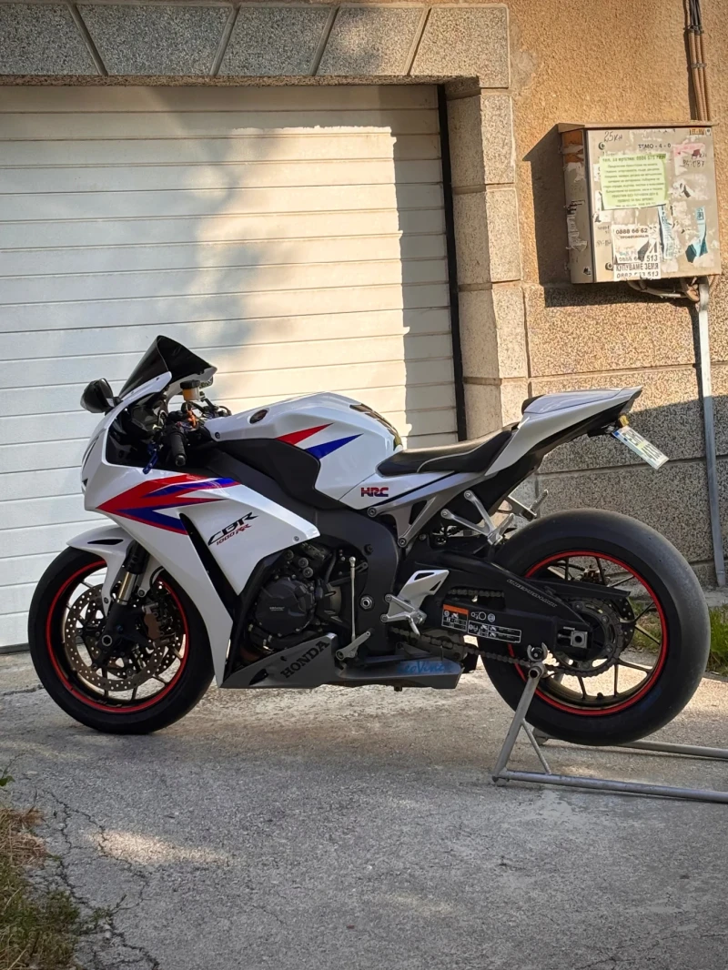 Honda Cbr Cbr1000rr ABS, снимка 3 - Мотоциклети и мототехника - 51914809