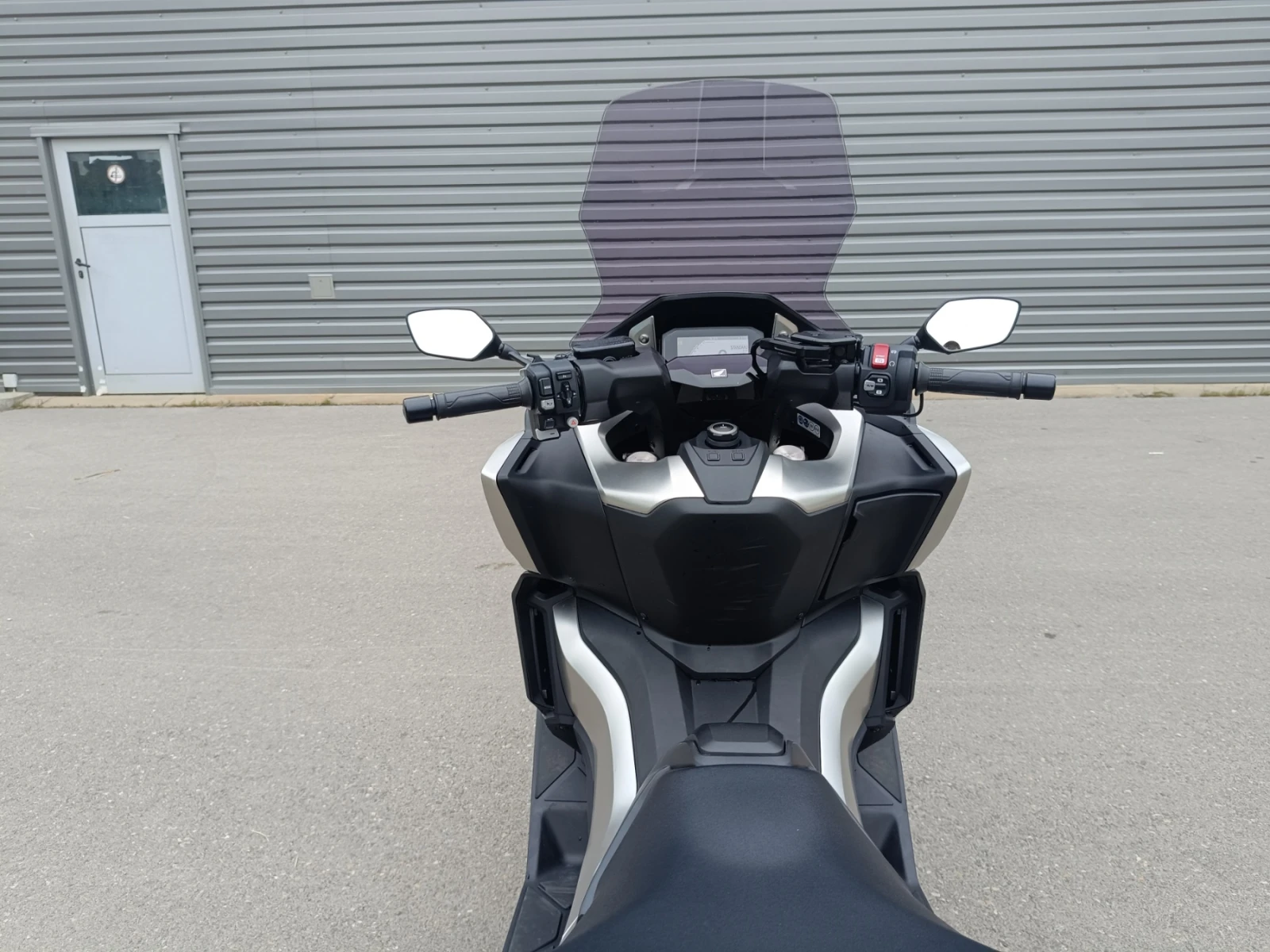 Honda Forza 750, снимка 11 - Мотоциклети и мототехника - 54477570