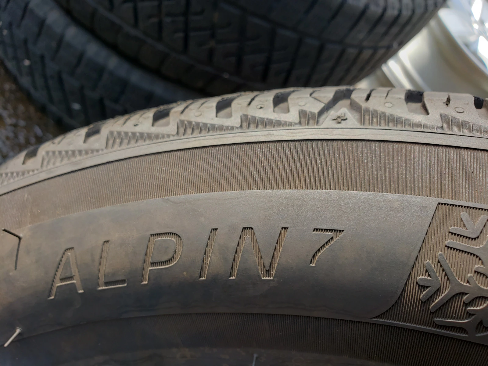  225/60R18 | Mobile.bg   9