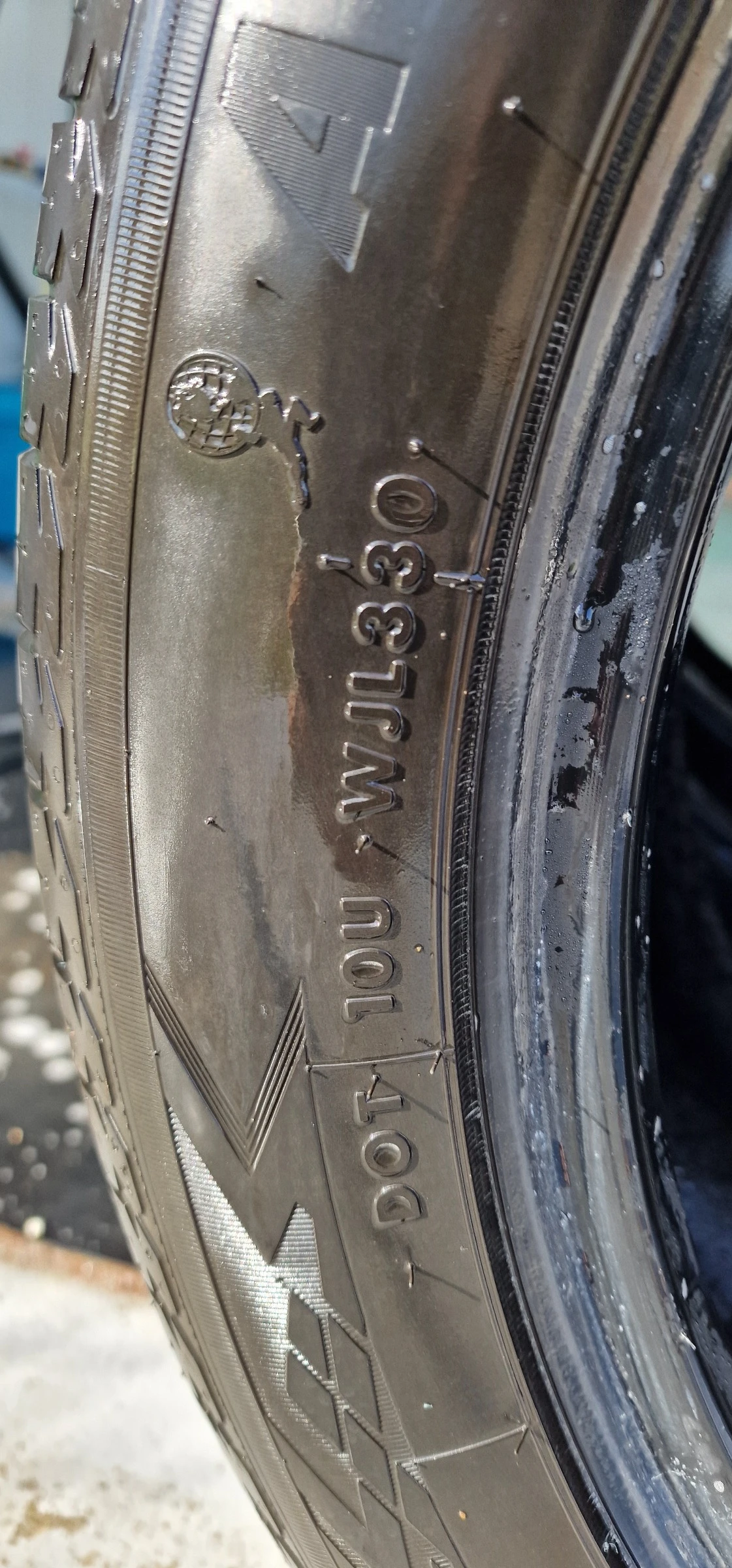 Гуми Летни 235/50R19, снимка 3 - Гуми и джанти - 55814925