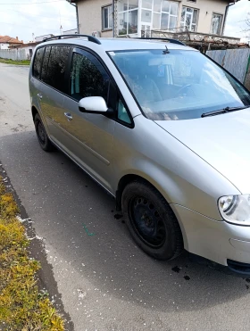 VW Touran 2.0 ecofuel със газова уредба, снимка 1