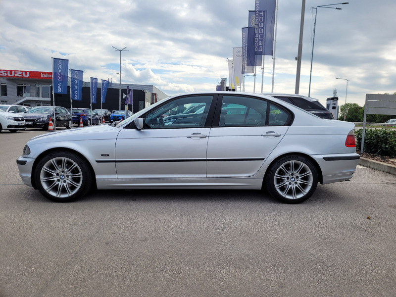 BMW 320, снимка 17 - Автомобили и джипове - 45799296