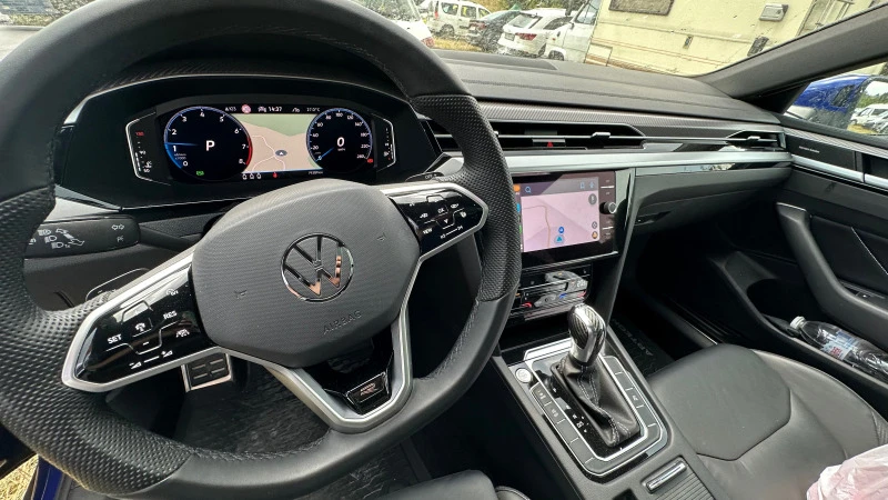 VW Arteon Panorama 360 CAM R line Гаранция до 2029, снимка 11 - Автомобили и джипове - 48516037