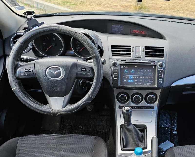 Mazda 3, снимка 10 - Автомобили и джипове - 46963126