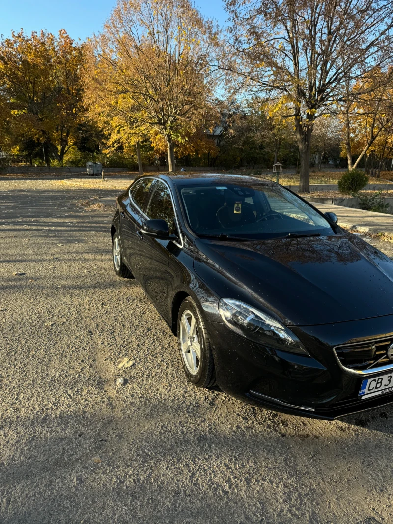 Volvo V40, снимка 5 - Автомобили и джипове - 47914259